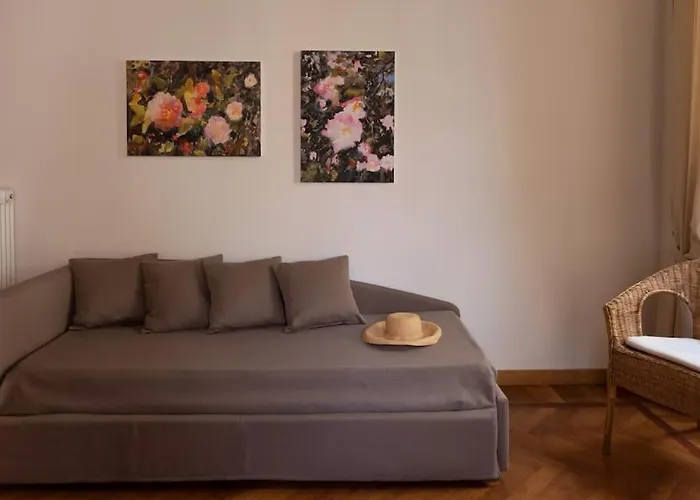 Russomanno Apartment *